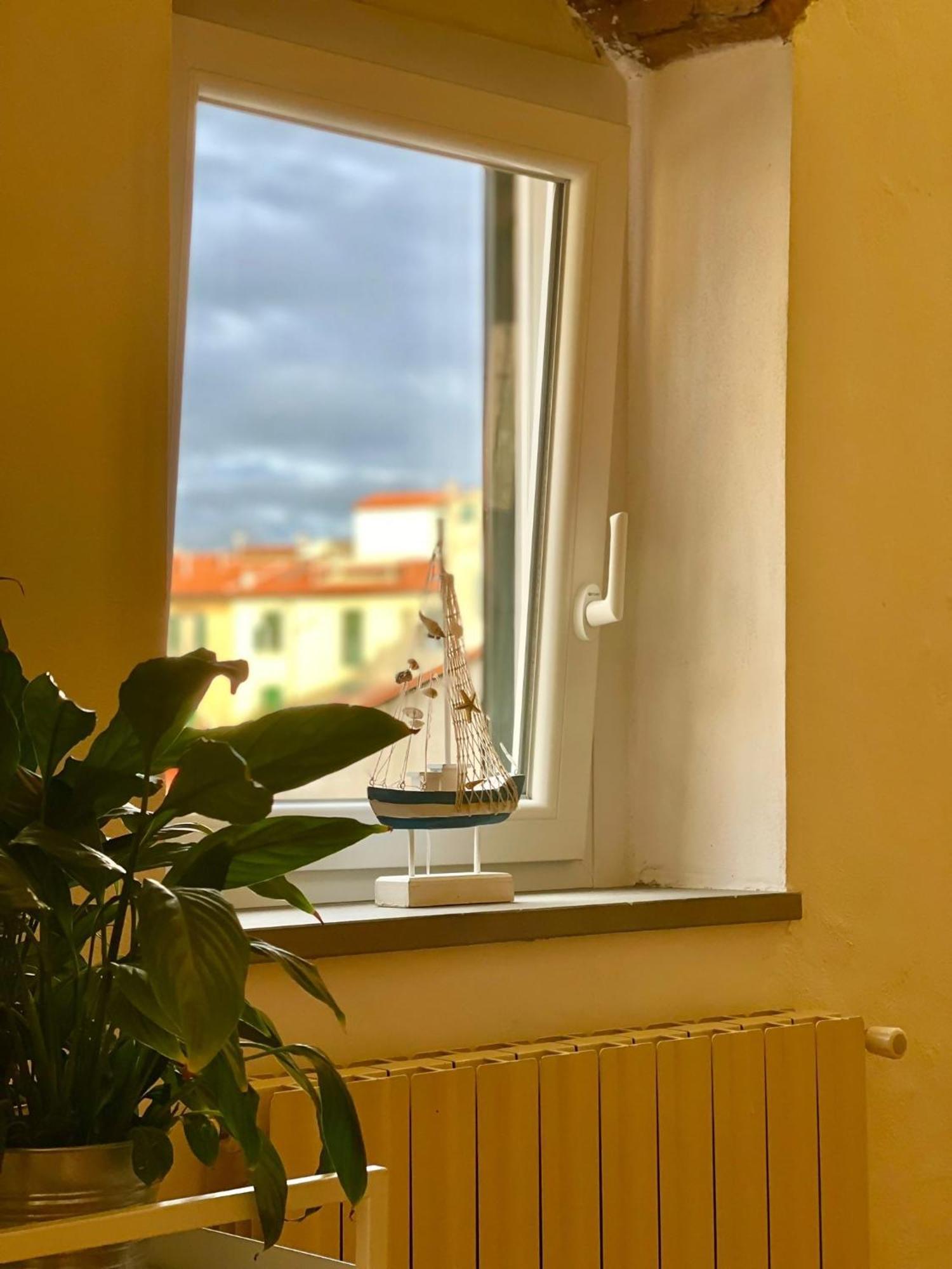 Susannas Lovely New Apartment Λιβόρνο Εξωτερικό φωτογραφία