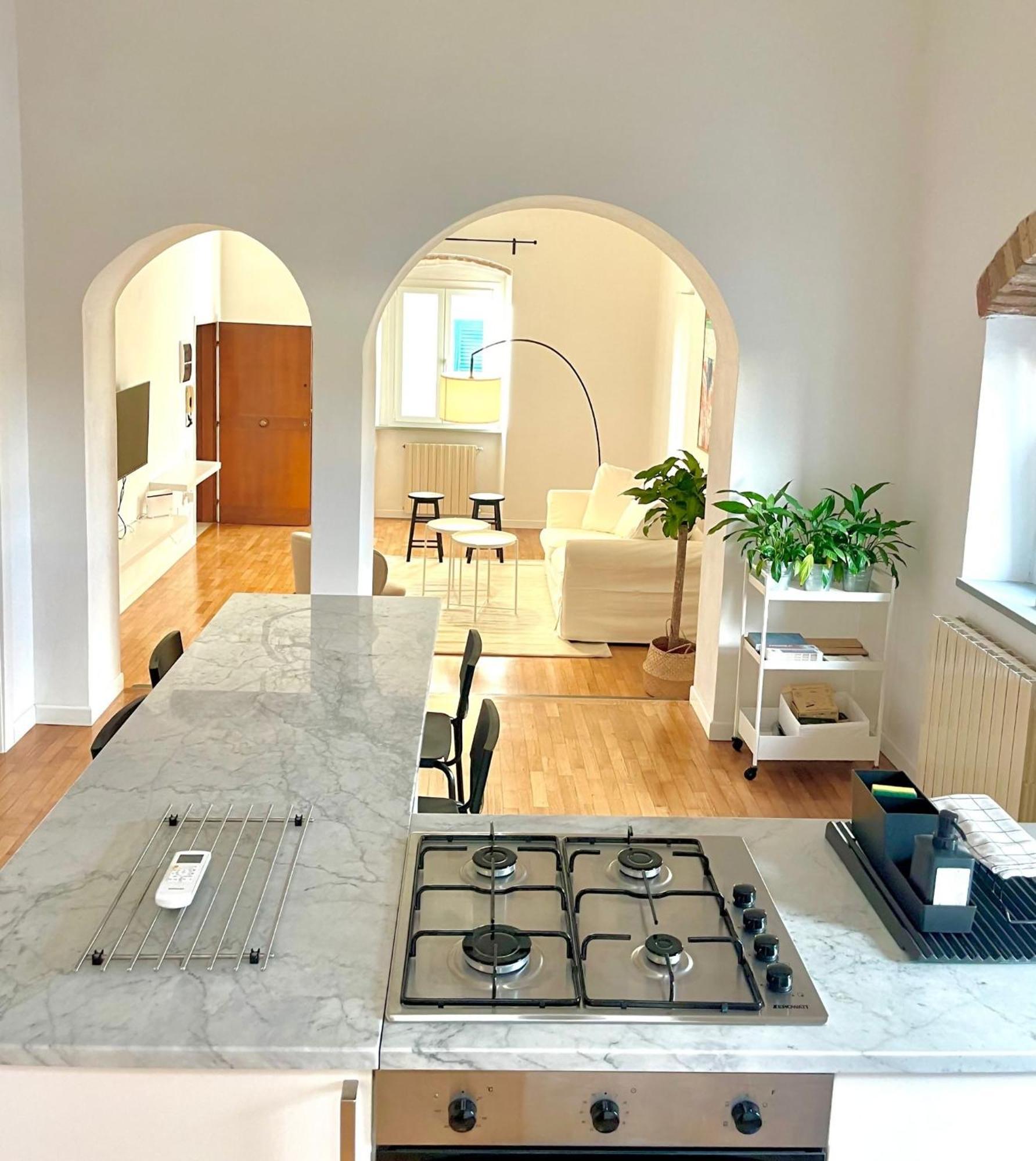 Susannas Lovely New Apartment Λιβόρνο Εξωτερικό φωτογραφία